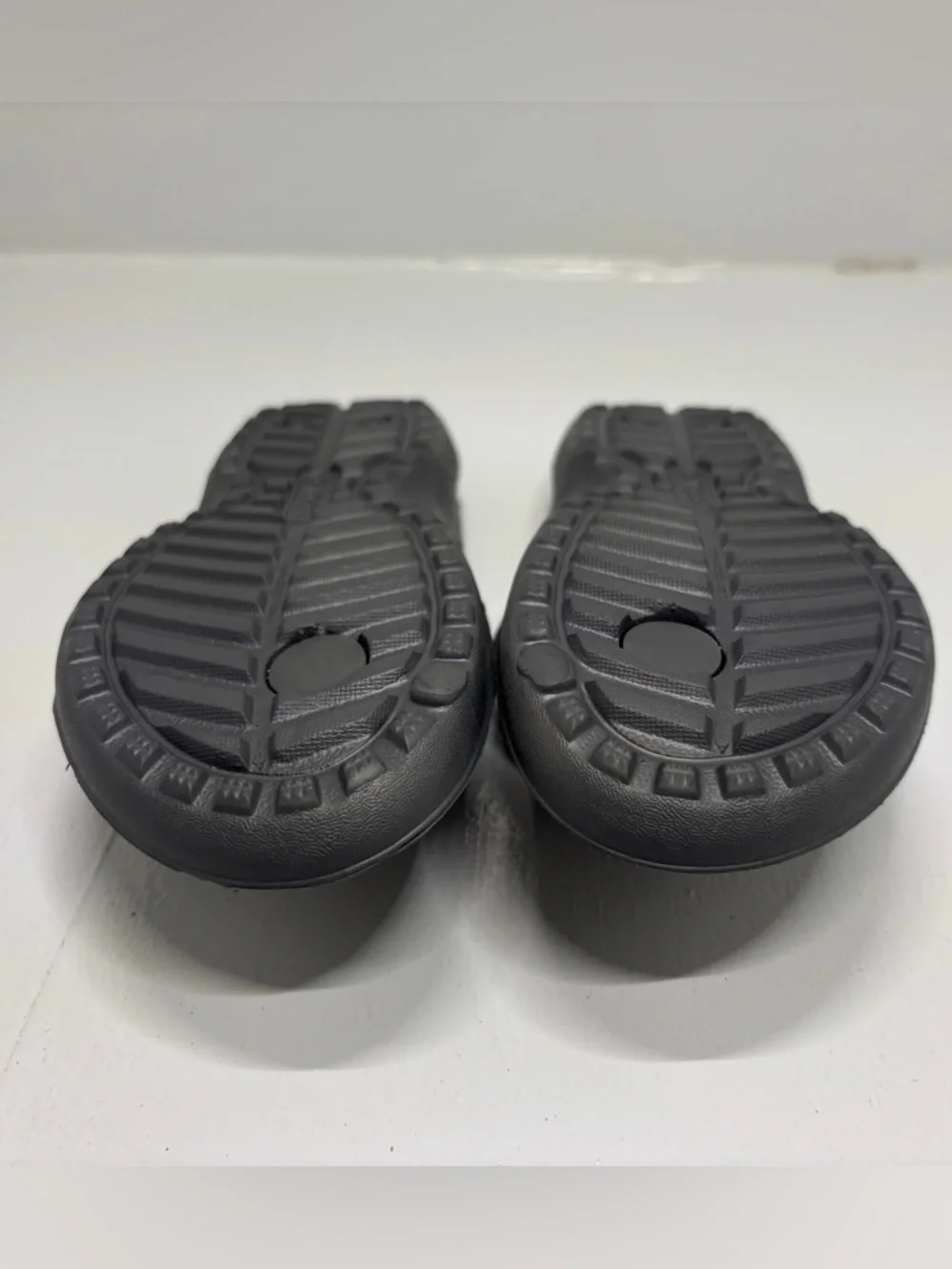 Crocs Kids Classic Flip Flops Black Size J1 Youth 1 Lightweight Sandals